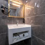 Otel 216 Prestige 4*