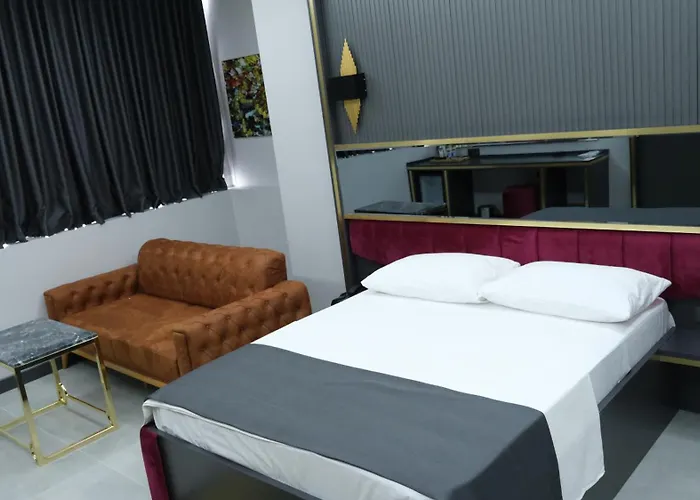 216 Prestige Hotel 4*